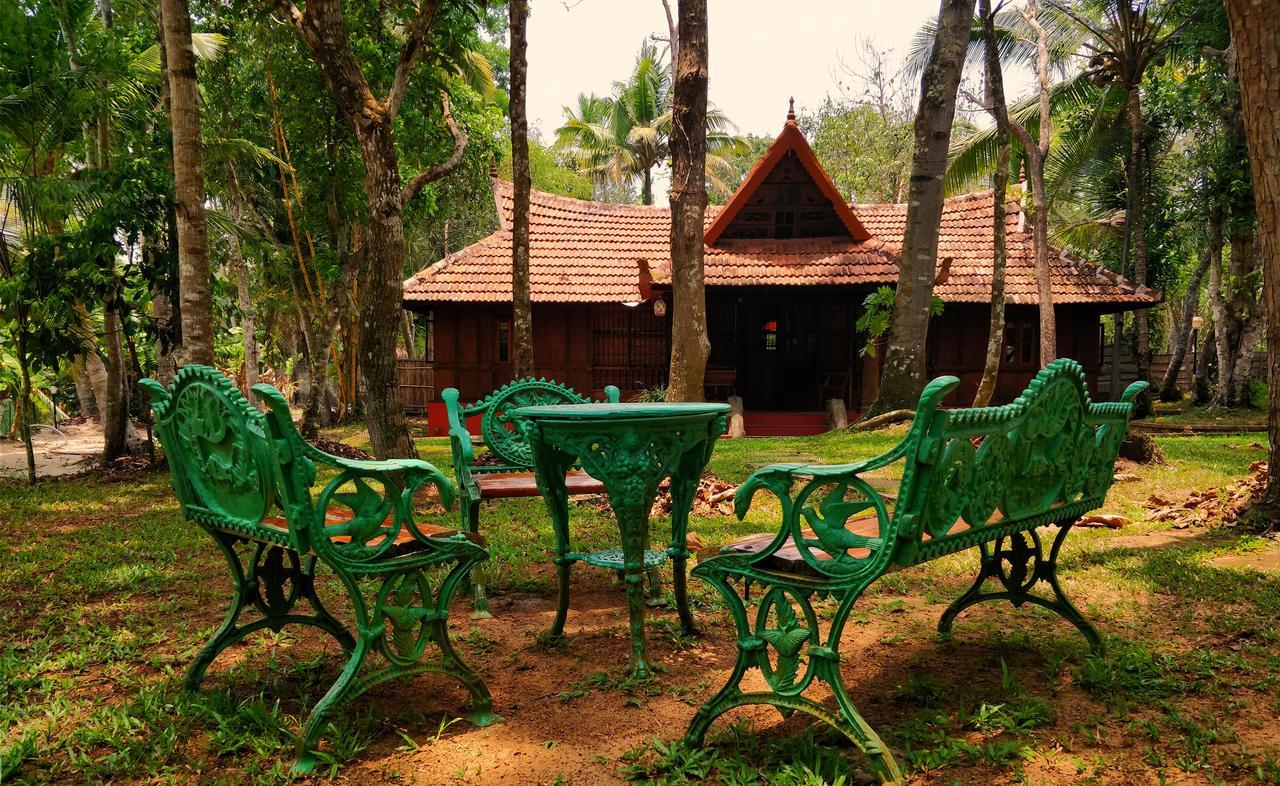 Palathra Heritage Mararikulam Buitenkant foto